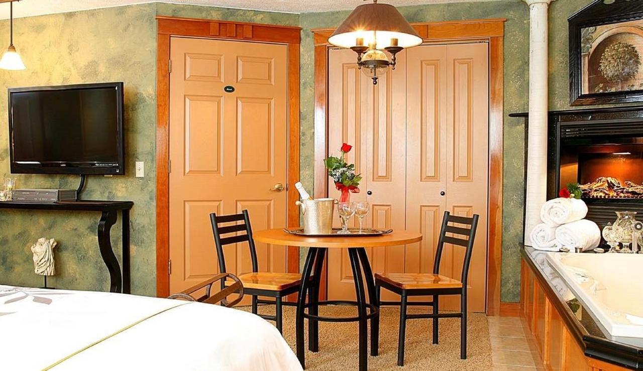Prairieside Suites Luxury Bed & Breakfast Grandville Esterno foto