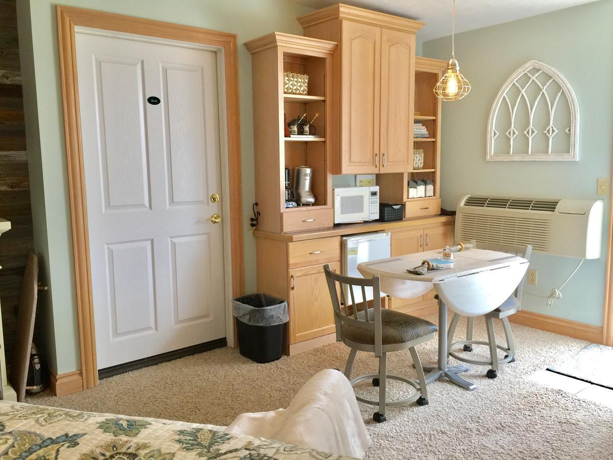 Prairieside Suites Luxury Bed & Breakfast Grandville Esterno foto